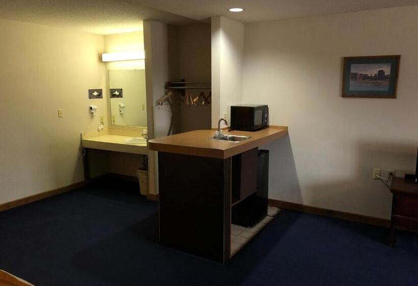 فندق Denison Inn & Suites