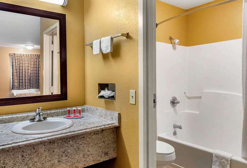 فندق Econo Lodge