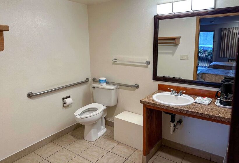 فندق Econo Lodge Edmonds North Seattle