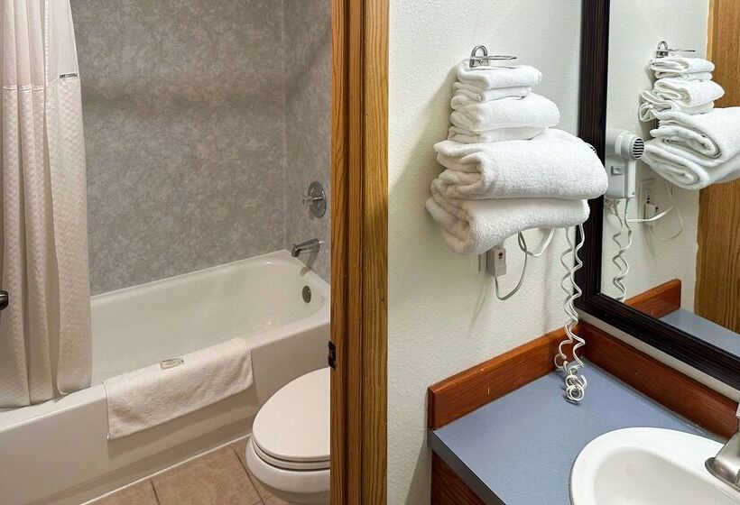 فندق Econo Lodge Edmonds North Seattle