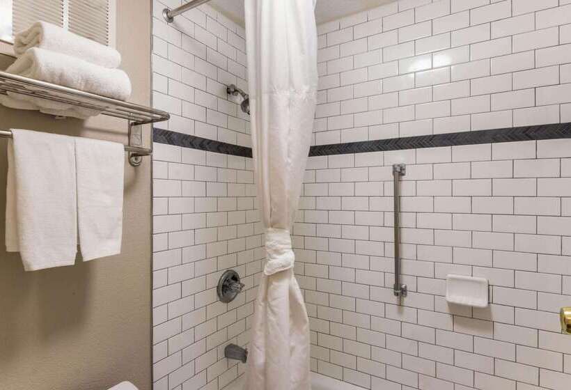هتل Econo Lodge