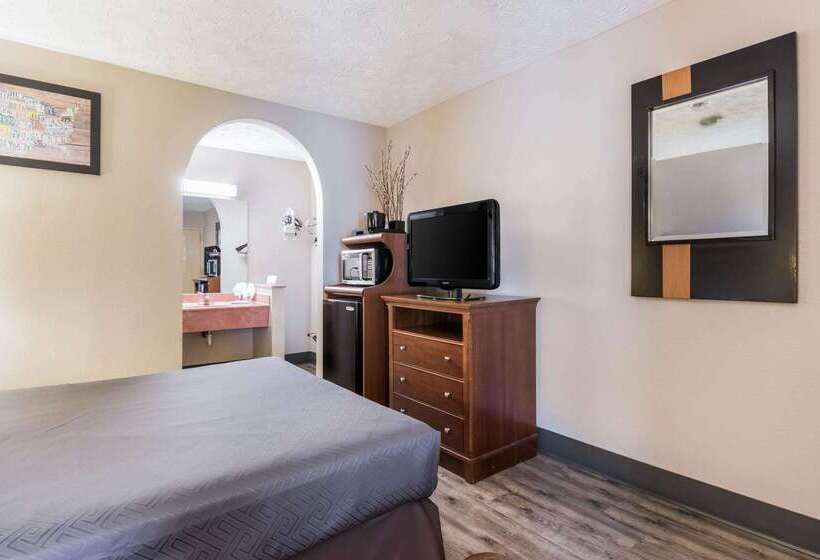 هتل Econo Lodge