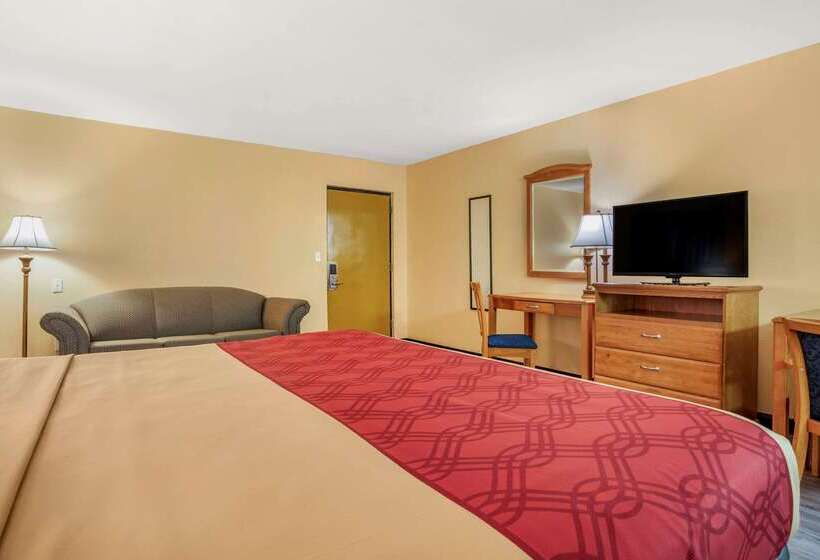 فندق Econo Lodge Inn & Suites