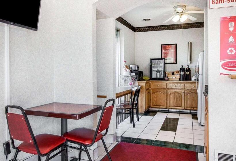 فندق Econo Lodge