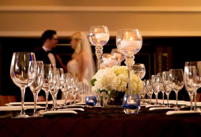 فندق Embassy Suites By Hilton Alexandria Old Town