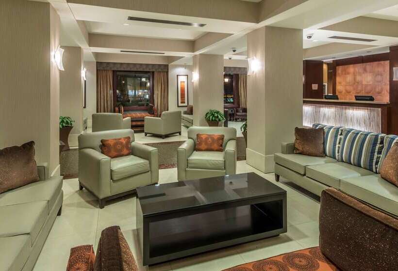 فندق Embassy Suites By Hilton Alexandria Old Town