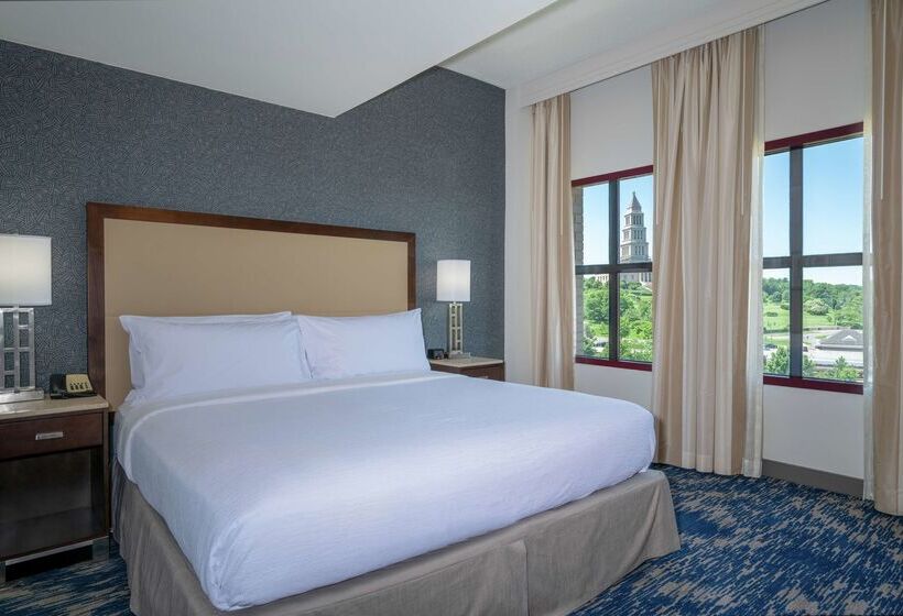 فندق Embassy Suites By Hilton Alexandria Old Town