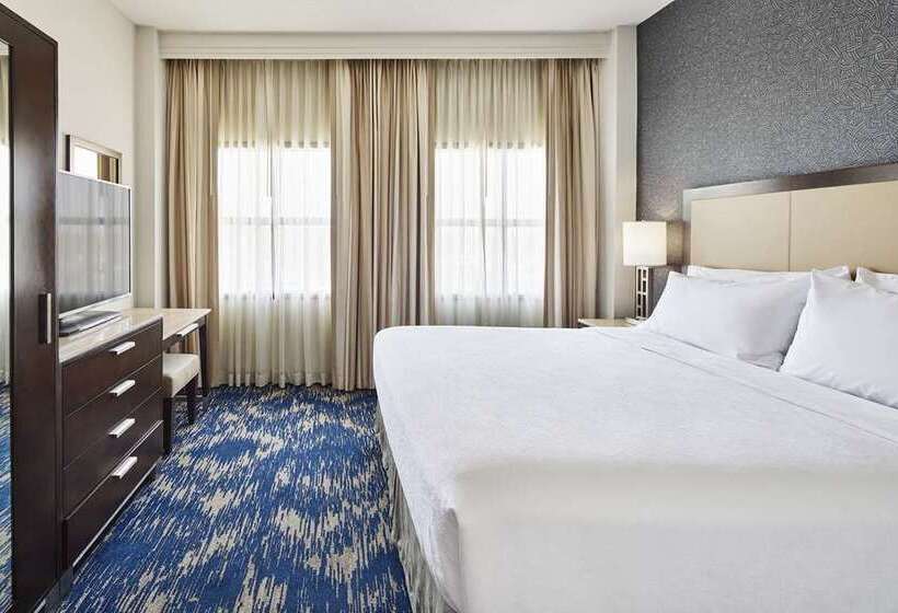 فندق Embassy Suites By Hilton Alexandria Old Town