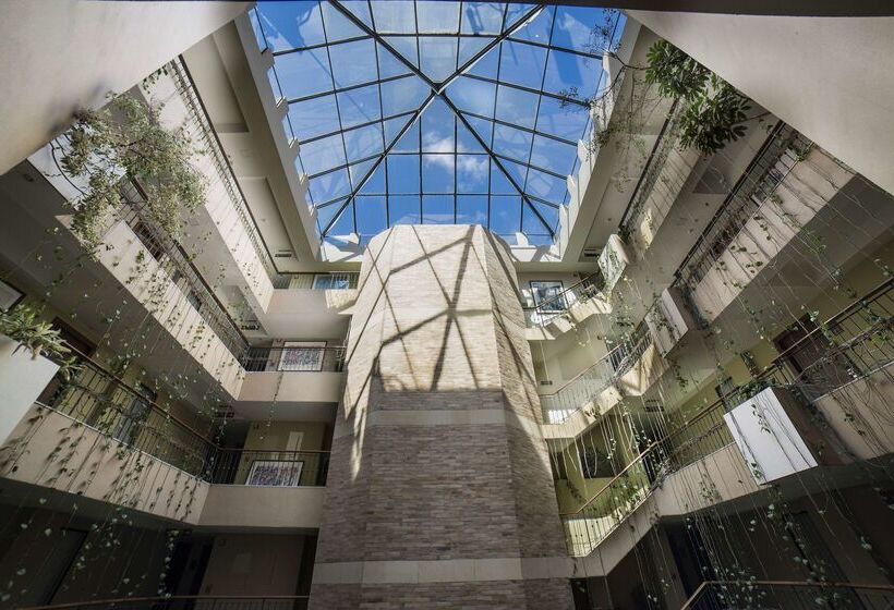 هتل Embassy Suites By Hilton Bogotá Rosales