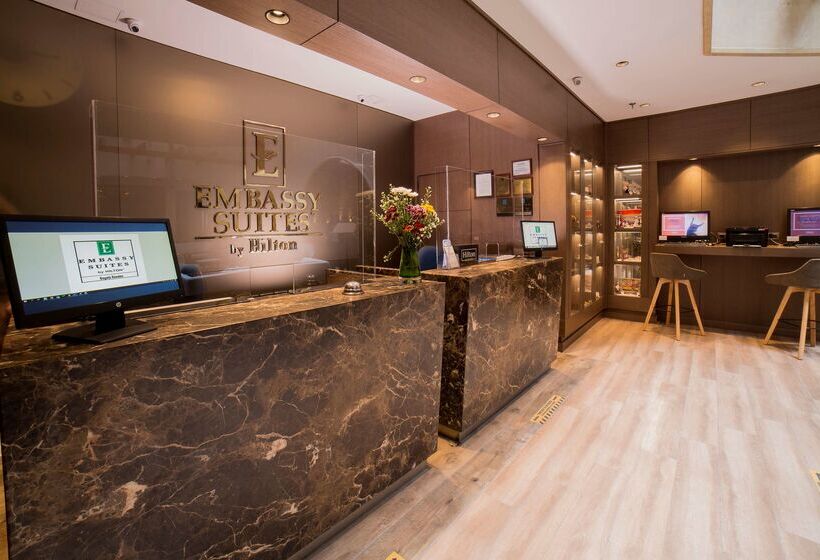 Отель Embassy Suites By Hilton Bogotá Rosales