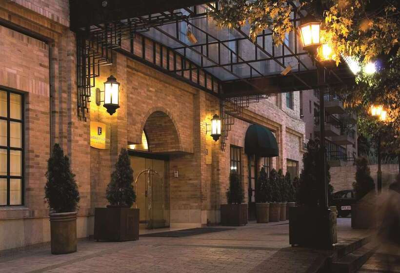 هتل Embassy Suites By Hilton Bogotá Rosales