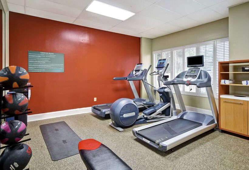 ホテル Embassy Suites By Hilton Charleston Historic District