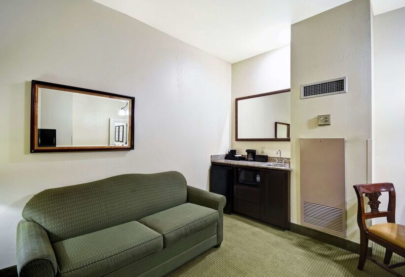 ホテル Embassy Suites By Hilton Charleston Historic District