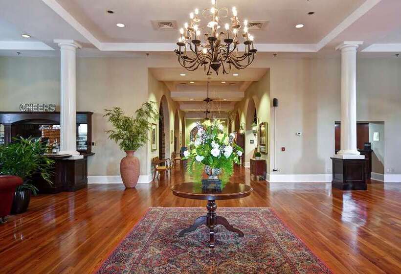 ホテル Embassy Suites By Hilton Charleston Historic District