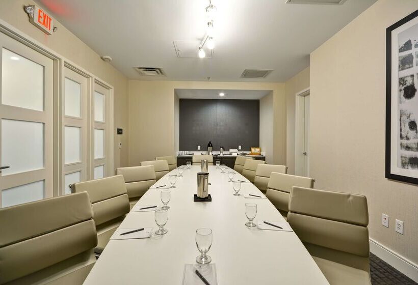 Embassy Suites Hotel Charlotte