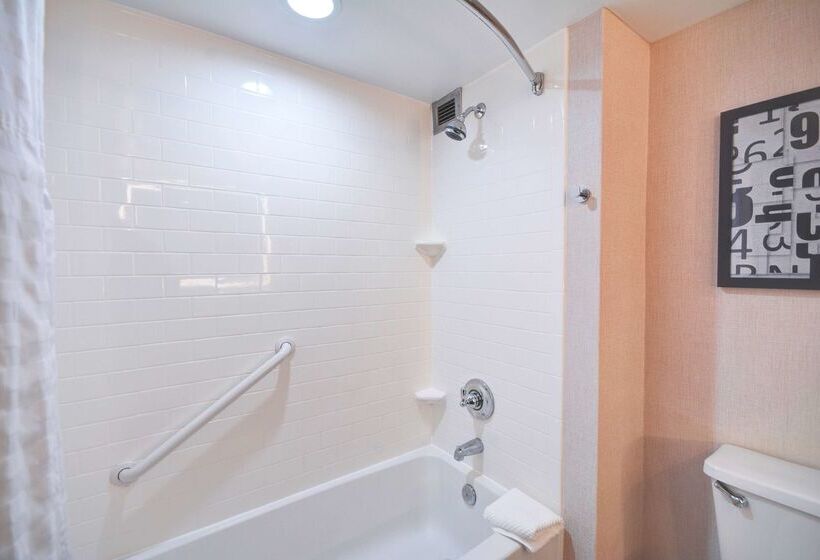 Embassy Suites Hotel Charlotte