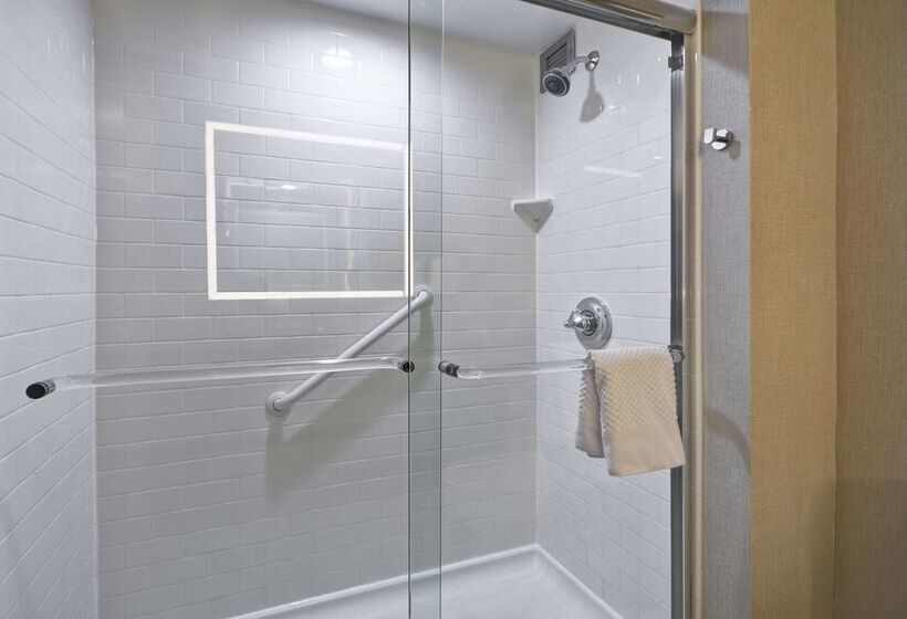 Embassy Suites Hotel Charlotte