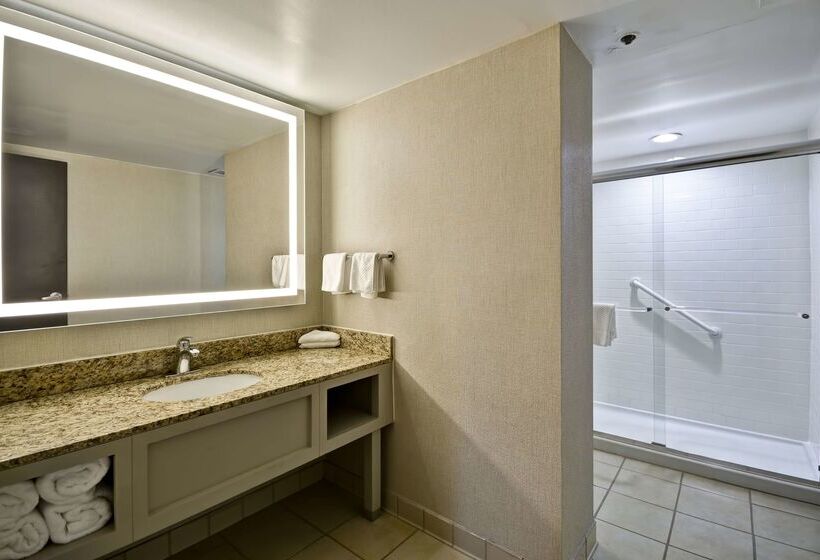 Embassy Suites Hotel Charlotte