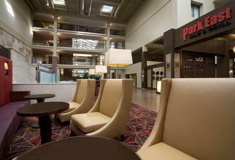 בית מלון כפרי Embassy Suites By Hilton Cleveland Beachwood