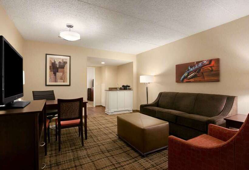 בית מלון כפרי Embassy Suites By Hilton Cleveland Beachwood