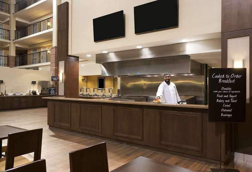 בית מלון כפרי Embassy Suites By Hilton Cleveland Beachwood