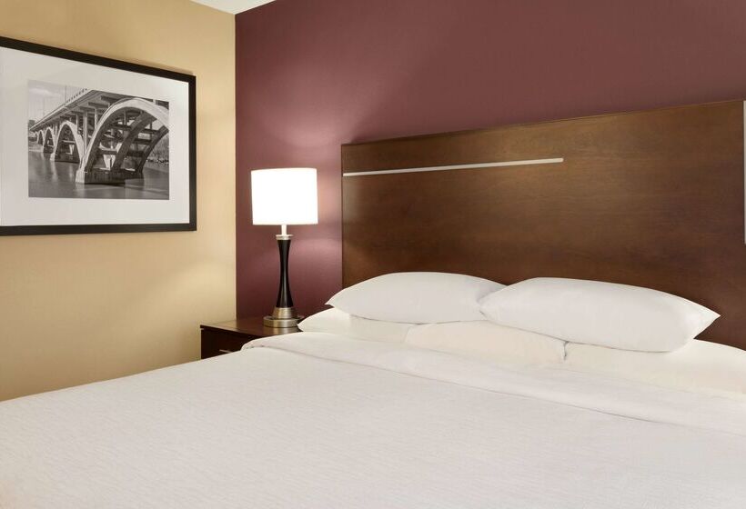 Embassy Suites Hotel Des Moines Downtown