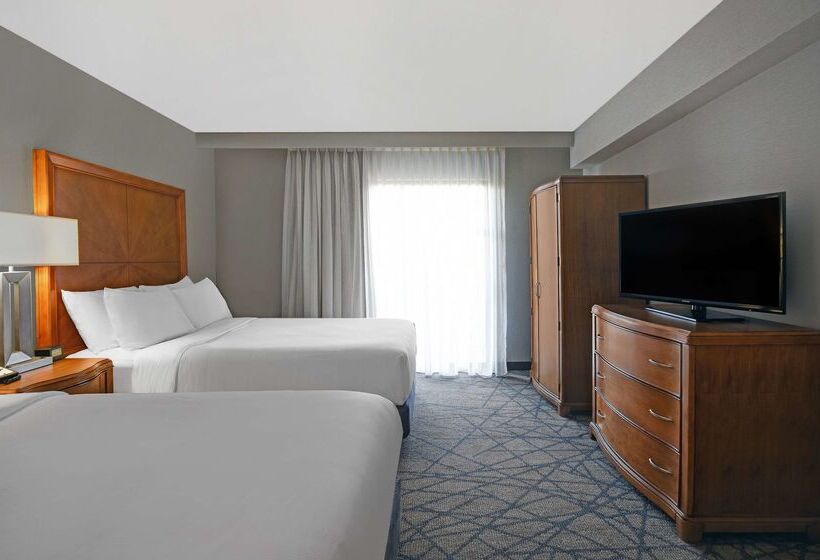 Отель Embassy Suites By Hilton Detroit Livonia Novi