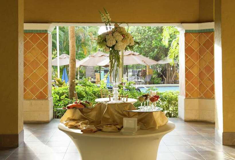 호텔 Embassy Suites By Hilton Fort Lauderdale 17th Street