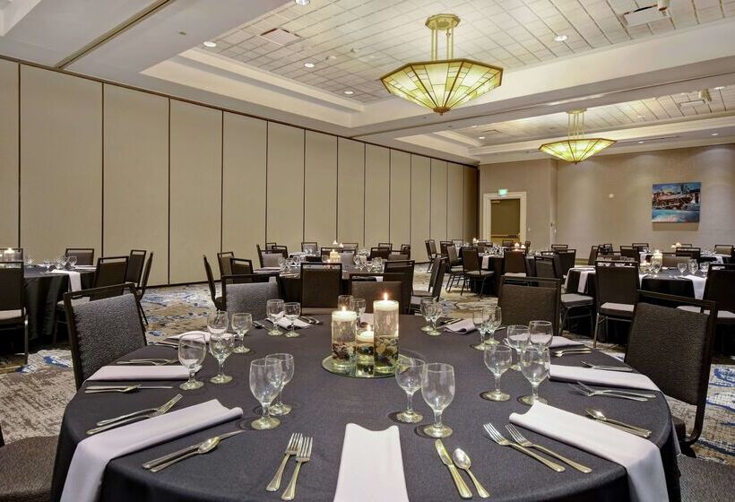 בית מלון כפרי Embassy Suites By Hilton Omaha Downtown Old Market