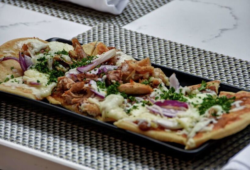 בית מלון כפרי Embassy Suites By Hilton Omaha Downtown Old Market