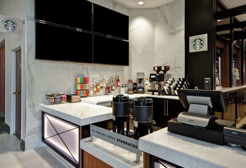 בית מלון כפרי Embassy Suites By Hilton Omaha Downtown Old Market