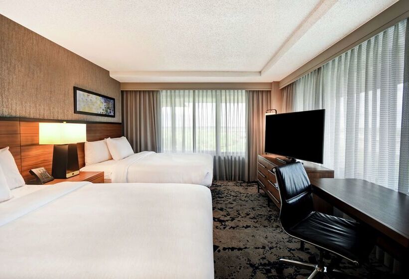 בית מלון כפרי Embassy Suites By Hilton Omaha Downtown Old Market