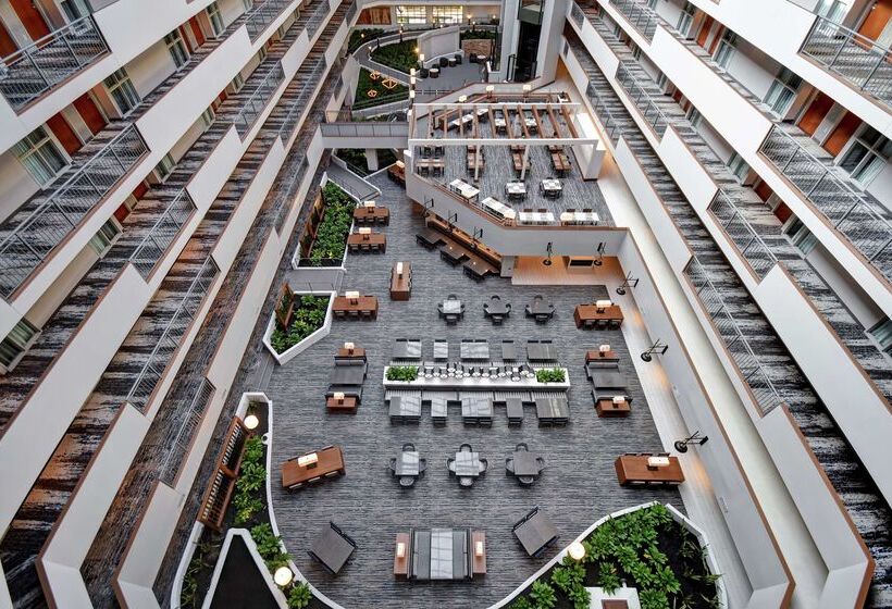 هتل Embassy Suites By Hilton Omaha Downtown Old Market