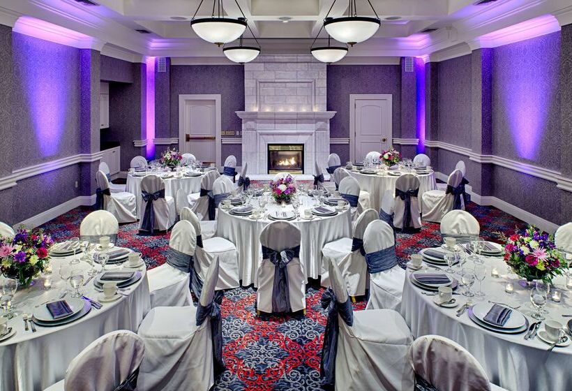 هتل Embassy Suites By Hilton Portland Downtown