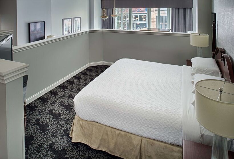 هتل Embassy Suites By Hilton Portland Downtown