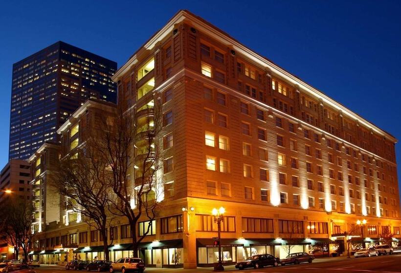 هتل Embassy Suites By Hilton Portland Downtown