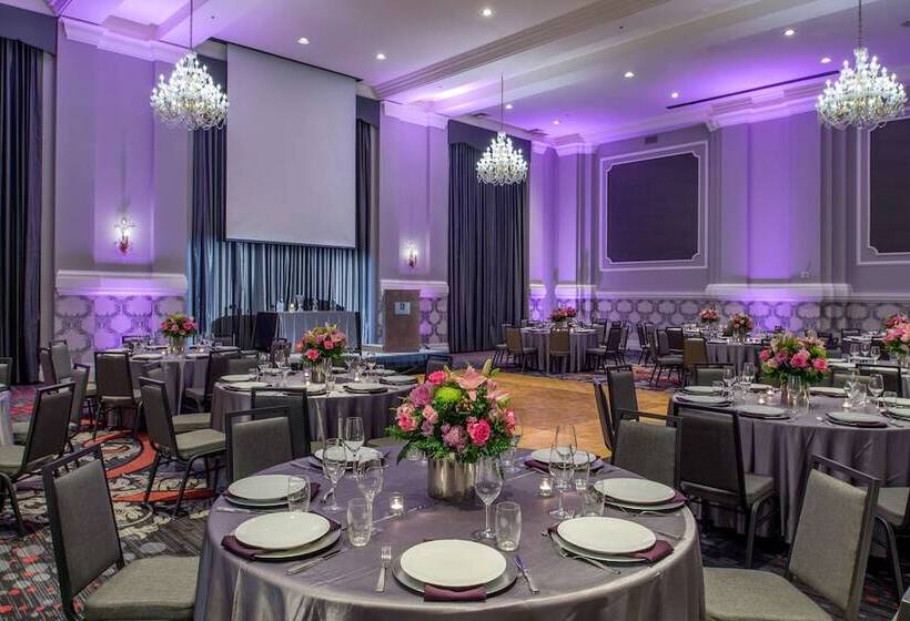 هتل Embassy Suites By Hilton Portland Downtown