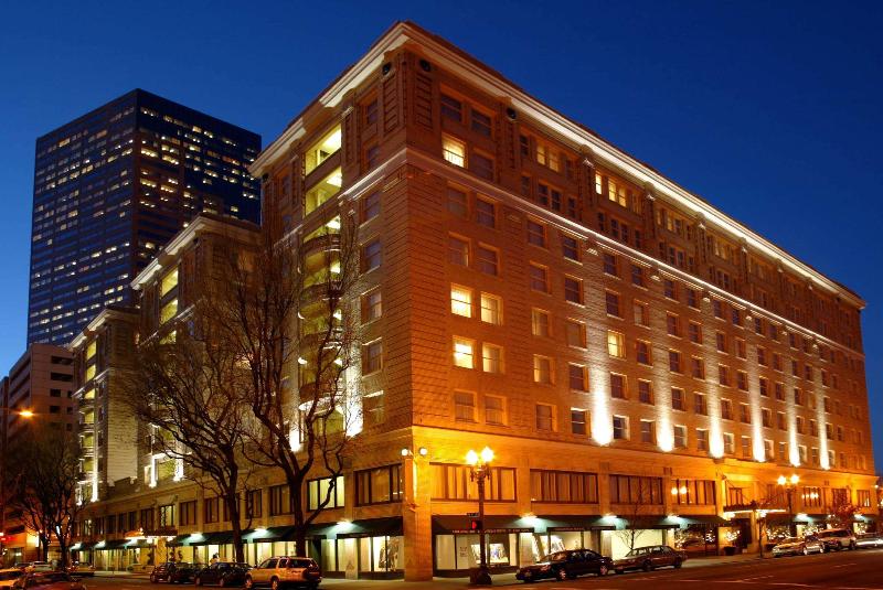 هتل Embassy Suites By Hilton Portland Downtown