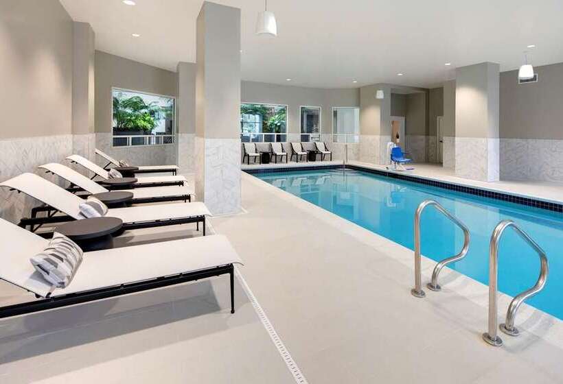 فندق Embassy Suites By Hilton San Rafael Marin County