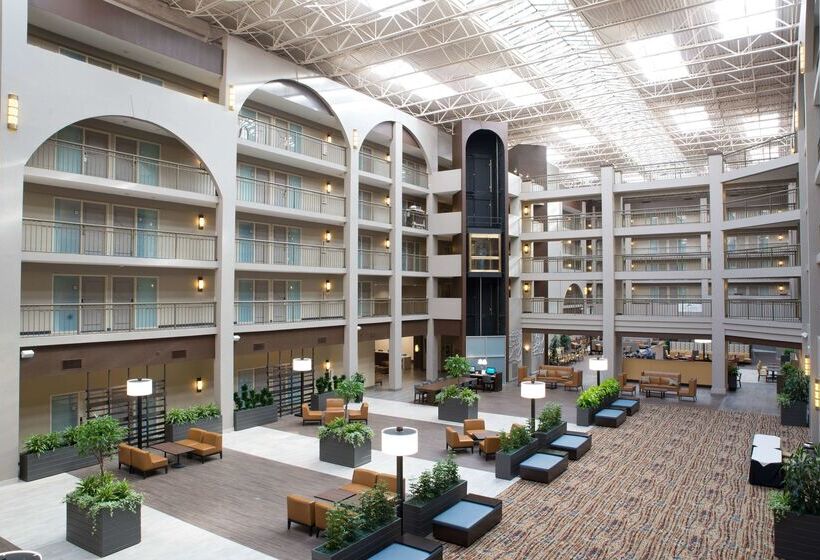 فندق Embassy Suites By Hilton Seattle Bellevue