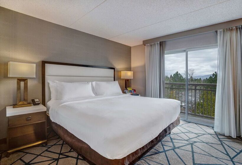 فندق Embassy Suites By Hilton Seattle Bellevue