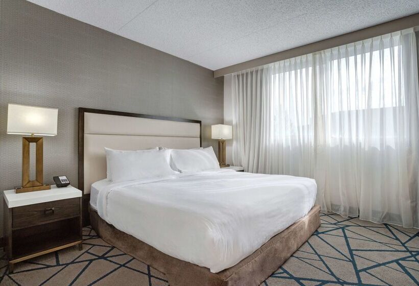 فندق Embassy Suites By Hilton Seattle Bellevue