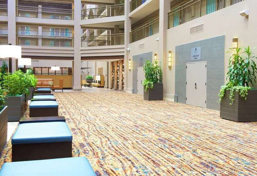 فندق Embassy Suites By Hilton Seattle Bellevue