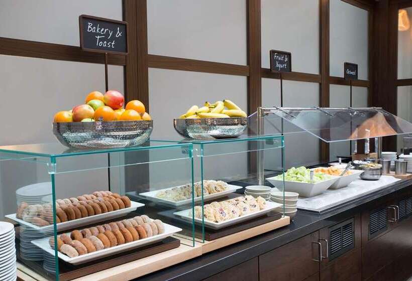 בית מלון כפרי Embassy Suites By Hilton Seattle Bellevue