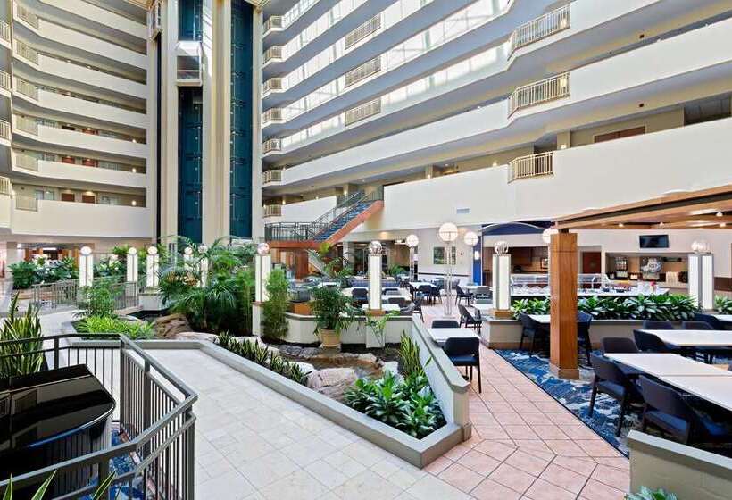 فندق Embassy Suites By Hilton Tampa Usf Near Busch Gardens
