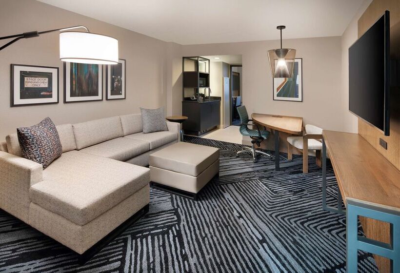 فندق Embassy Suites By Hilton San Rafael Marin County