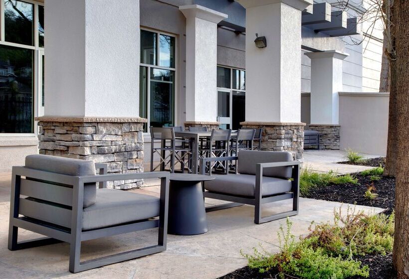 فندق Embassy Suites By Hilton San Rafael Marin County