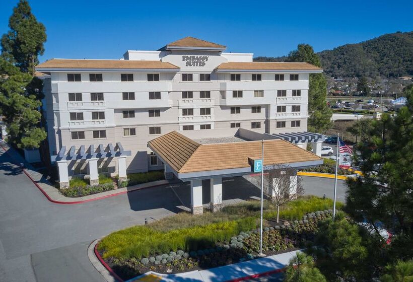 هتل Embassy Suites By Hilton San Rafael Marin County
