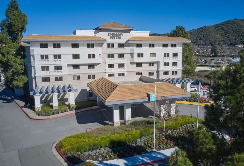 هتل Embassy Suites By Hilton San Rafael Marin County