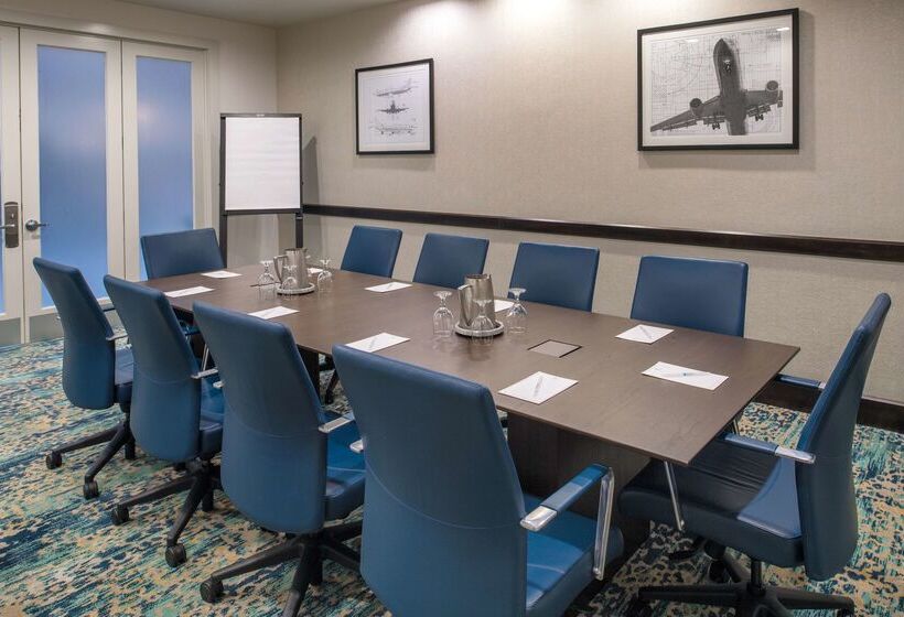 호텔 Embassy Suites By Hilton Seattle Tacoma International Airport